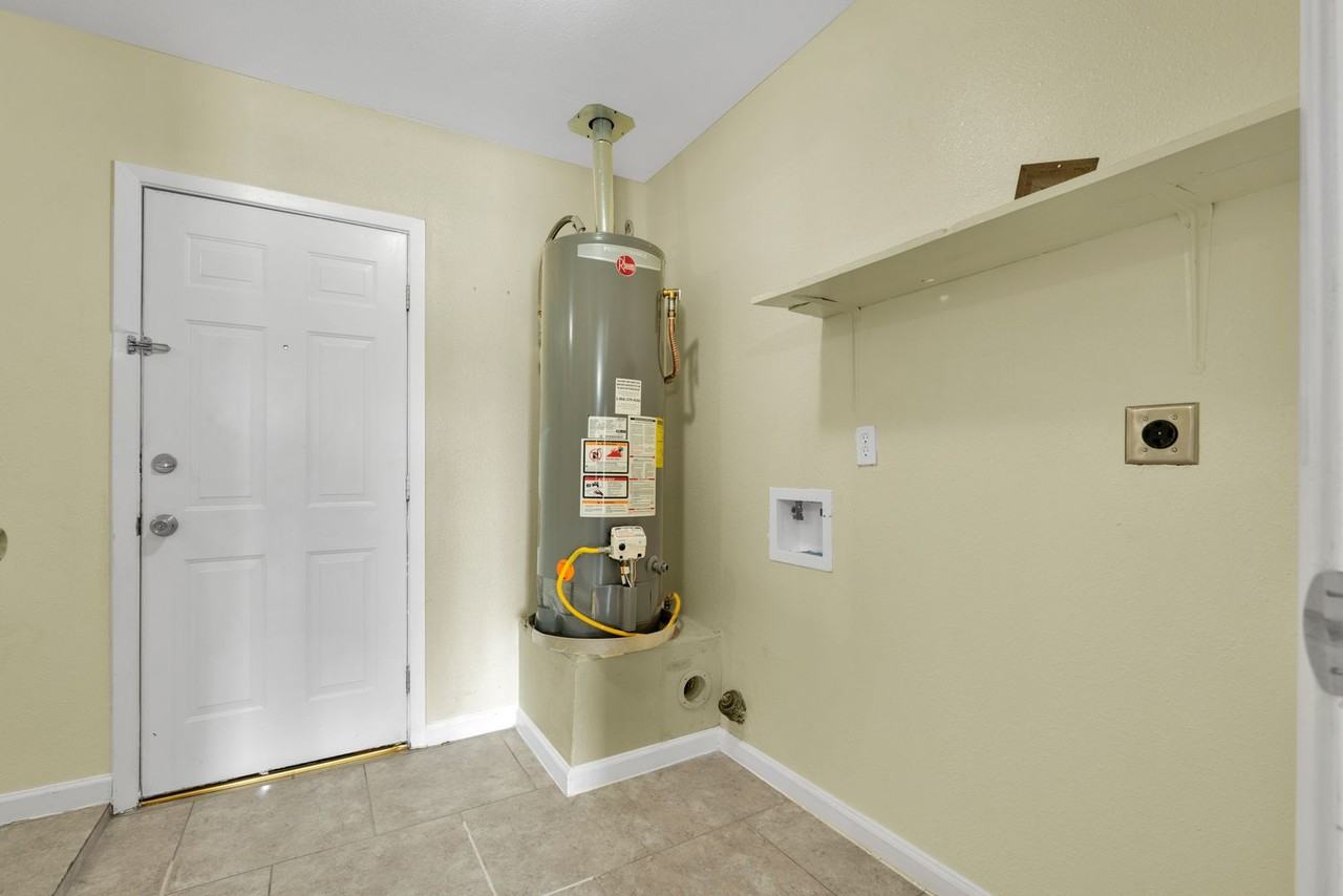 417 E Lindbergh Blvd - Photo 6 of 23