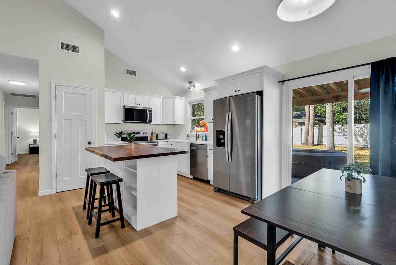 2408 Causey Dr - Photo 3 of 30