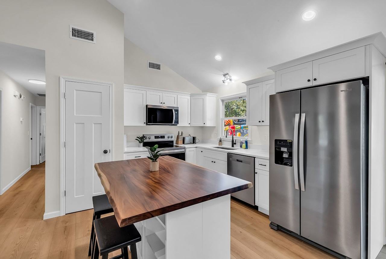2408 Causey Dr - Photo 4 of 30