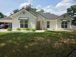 featured image of 160 Lee Road 443