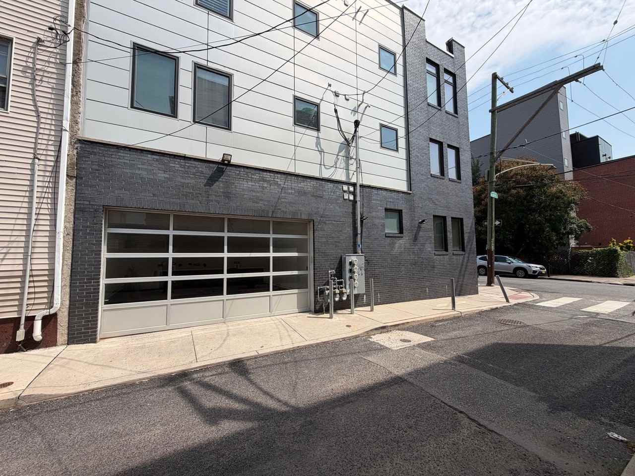 113 W Master St #C - Photo 2 of 21