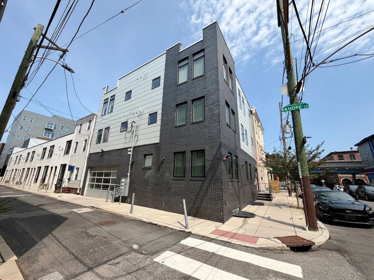 113 W Master St #C - Photo 3 of 21
