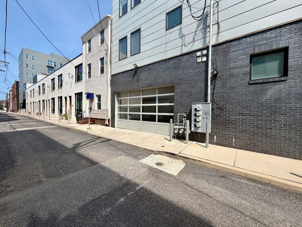 113 W Master St #C - Photo 4 of 21