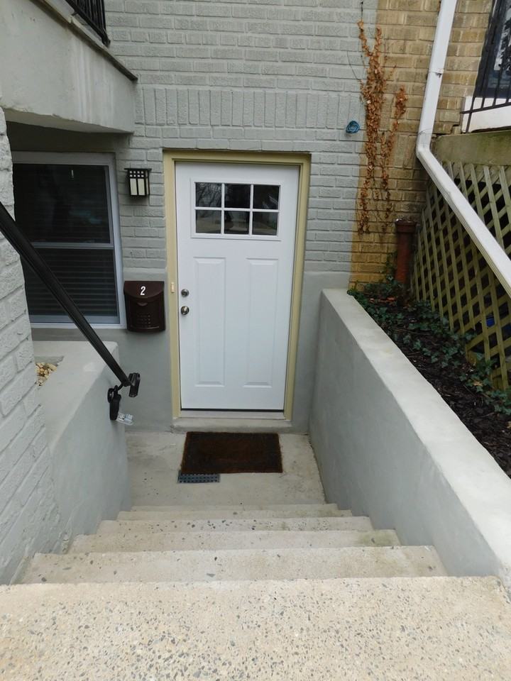 308 Webster St Nw #2 - Photo 6 of 50