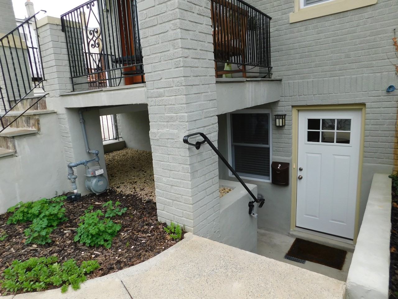308 Webster St Nw #2 - Photo 4 of 50