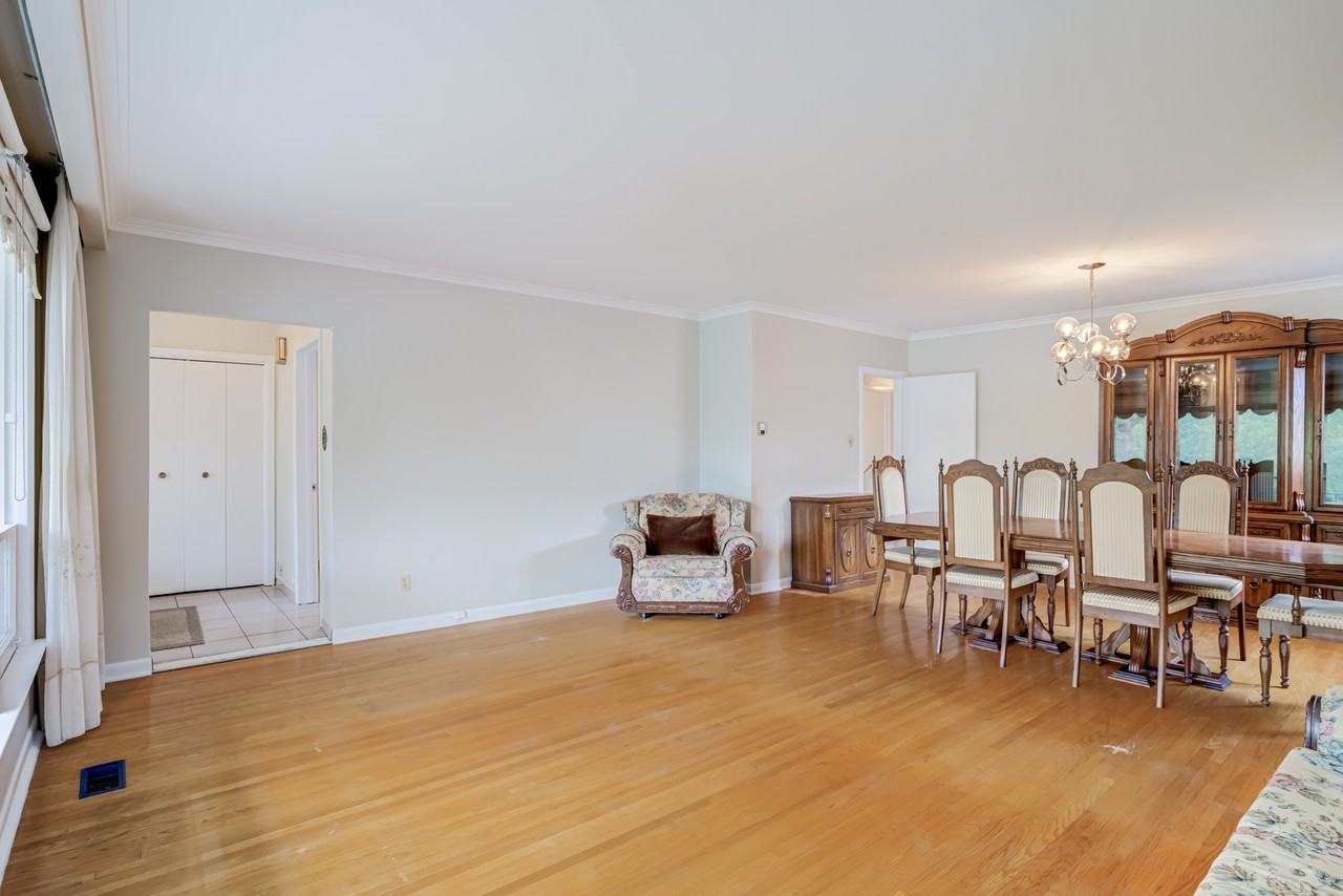 5 Paramount Court #Main - Photo 5 of 30