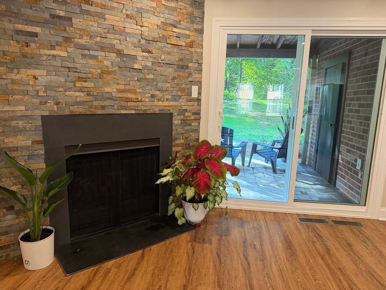 55 Providence Ave - Photo 3 of 20