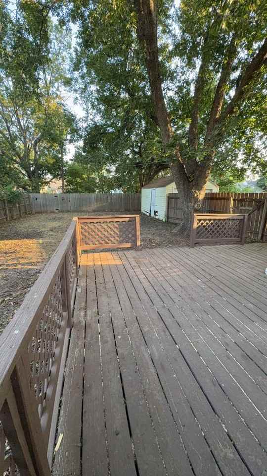 705 W Indiana Ave - Photo 3 of 10