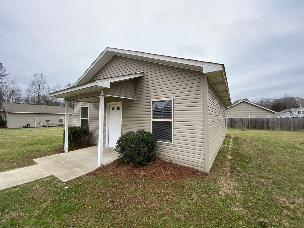 33 Jacob Ln - Photo 4 of 18