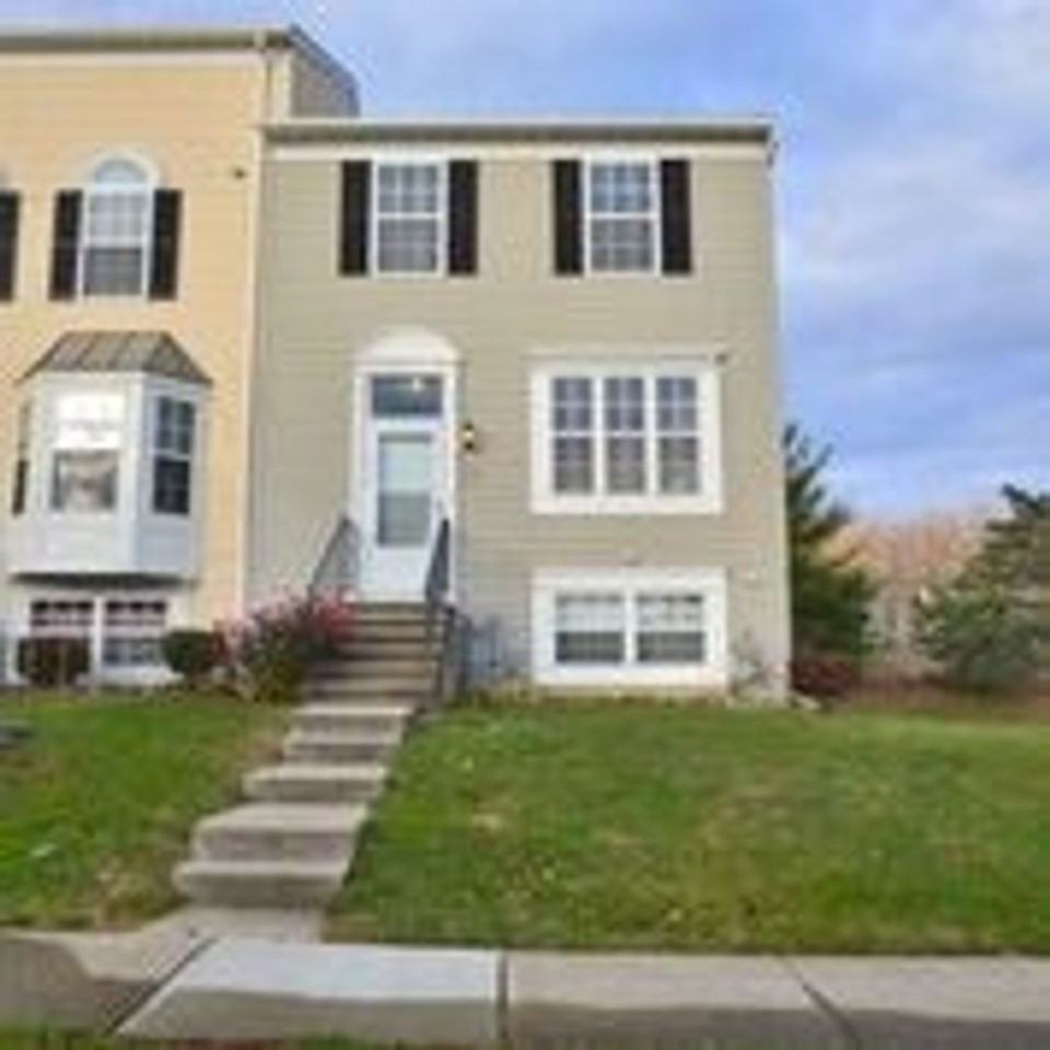 123 Hunter Ct - Photo 2 of 28