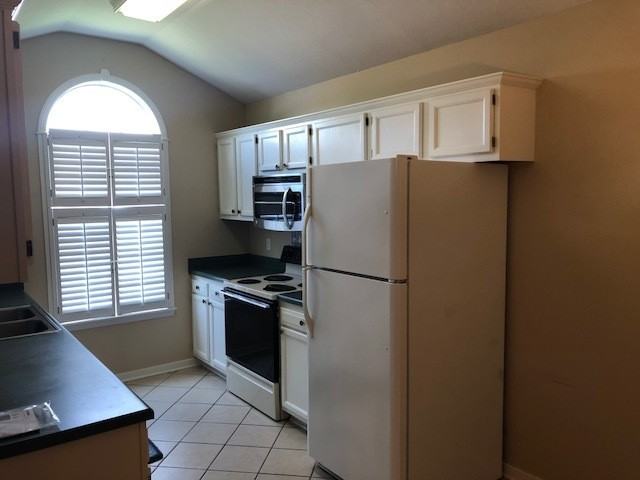 310 Evergreen Way - Photo 4 of 9