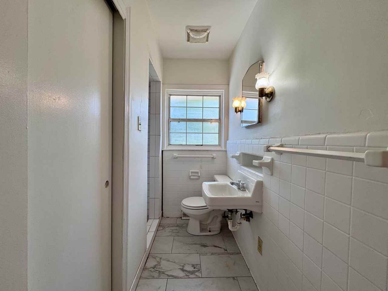 114 Lookout Cir Sw - Photo 7 of 10