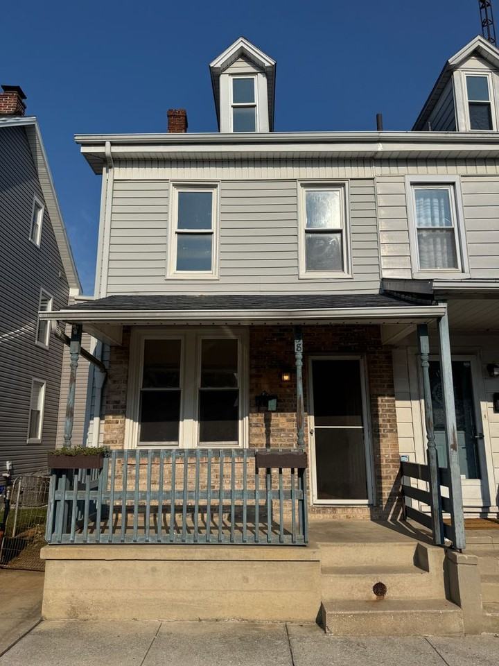 638 N Franklin St