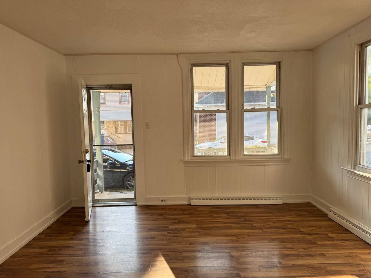 638 N Franklin St - Photo 2 of 25