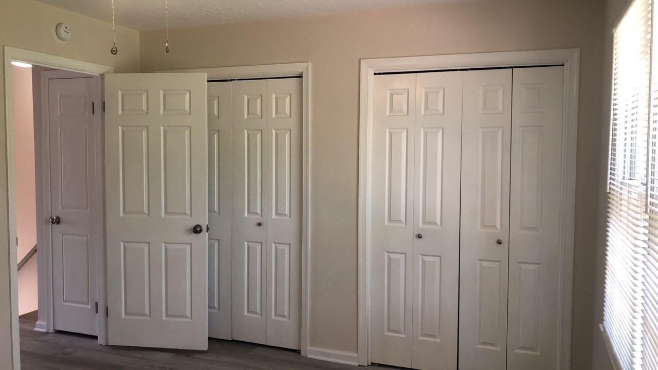 301 E Lake Dr #3 - Photo 5 of 9