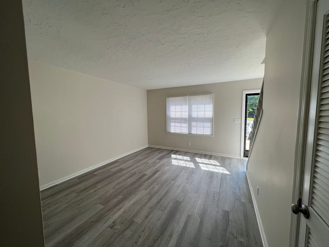 301 E Lake Dr #3 - Photo 7 of 9
