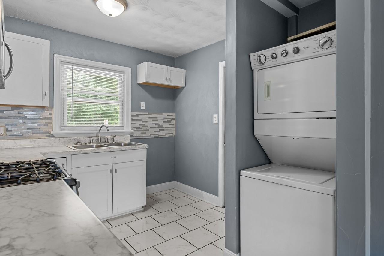 2321 Columbus Ave - Photo 7 of 20