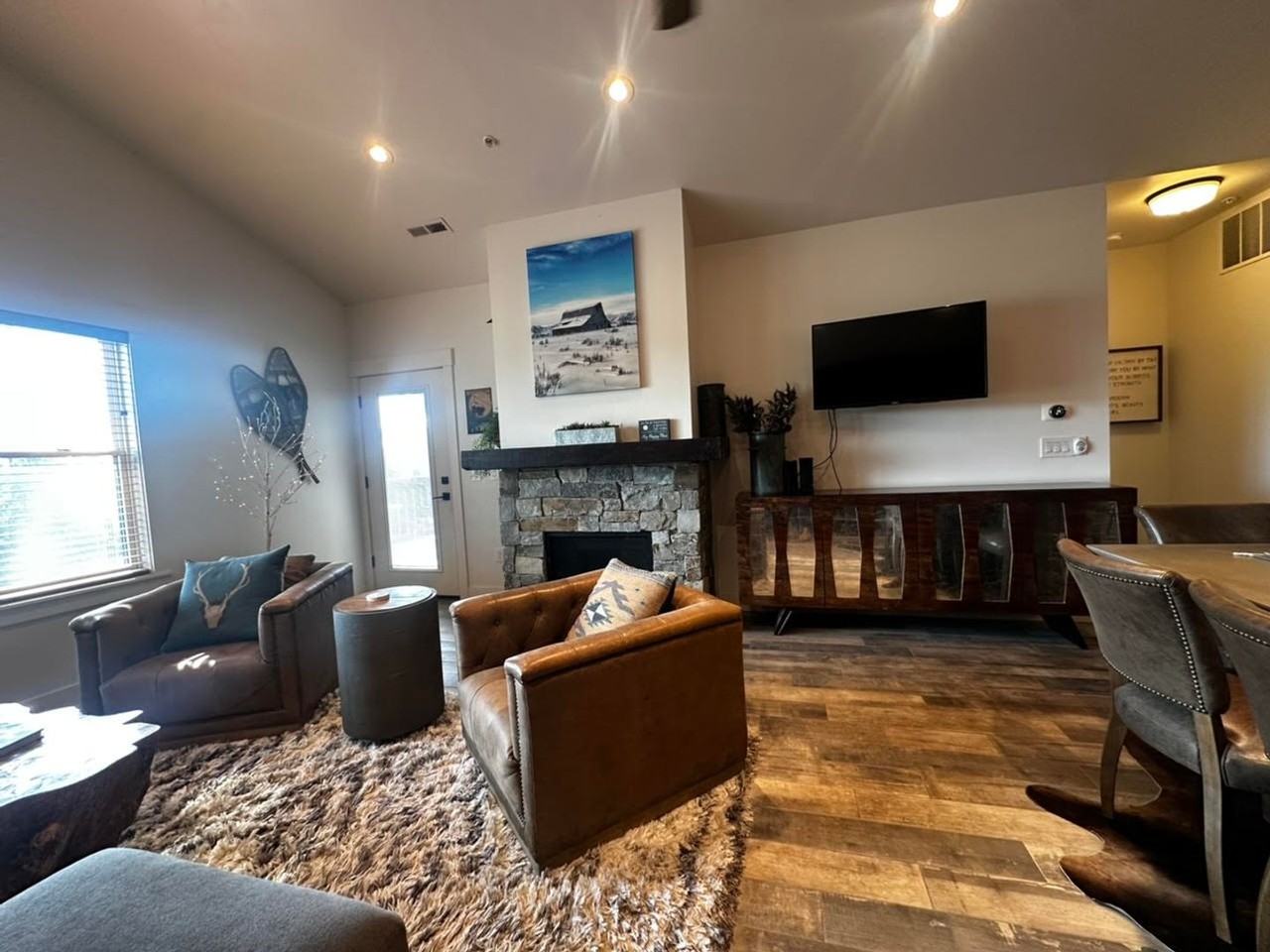 6207 Davos Ln - Photo 2 of 28