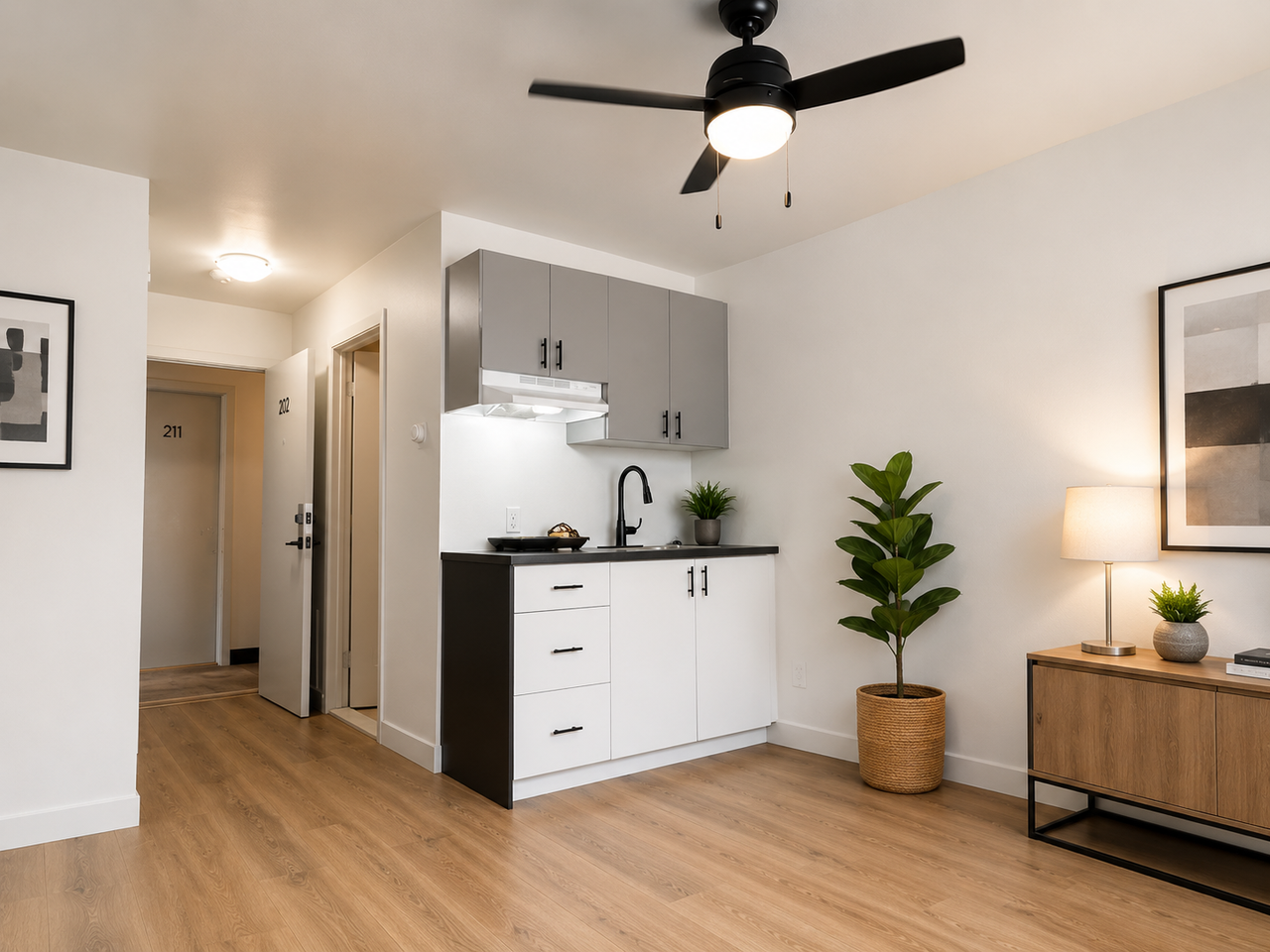 770 Avenue Sainte-Croix #202 - Photo 4 of 8