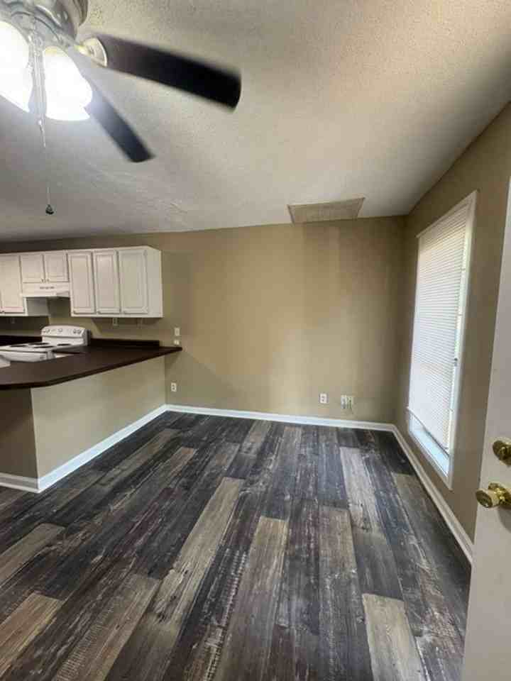 106 Money St - Photo 5 of 19