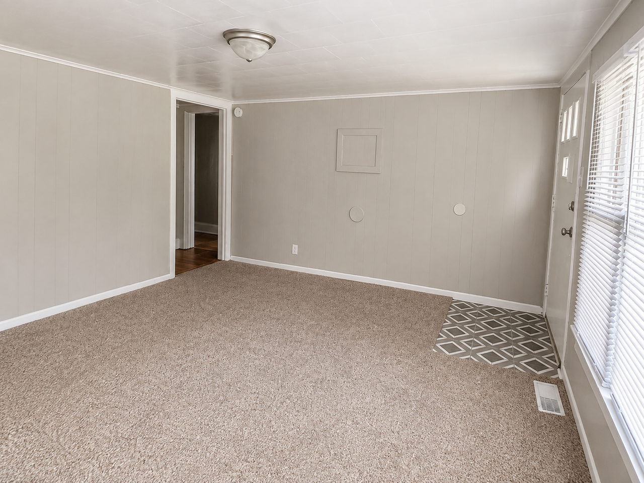 221 Neal St - Photo 4 of 25