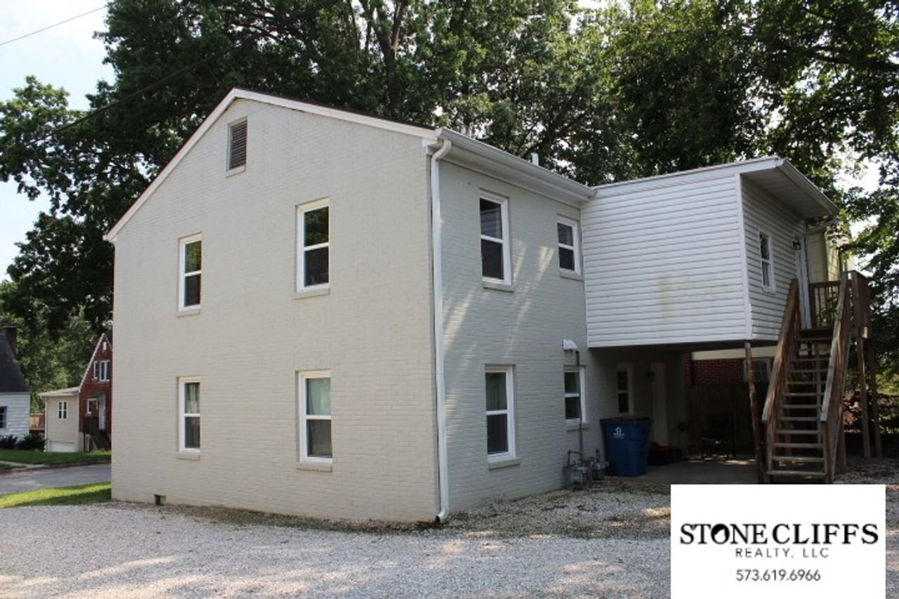 708 Houchin St - Photo 2 of 20