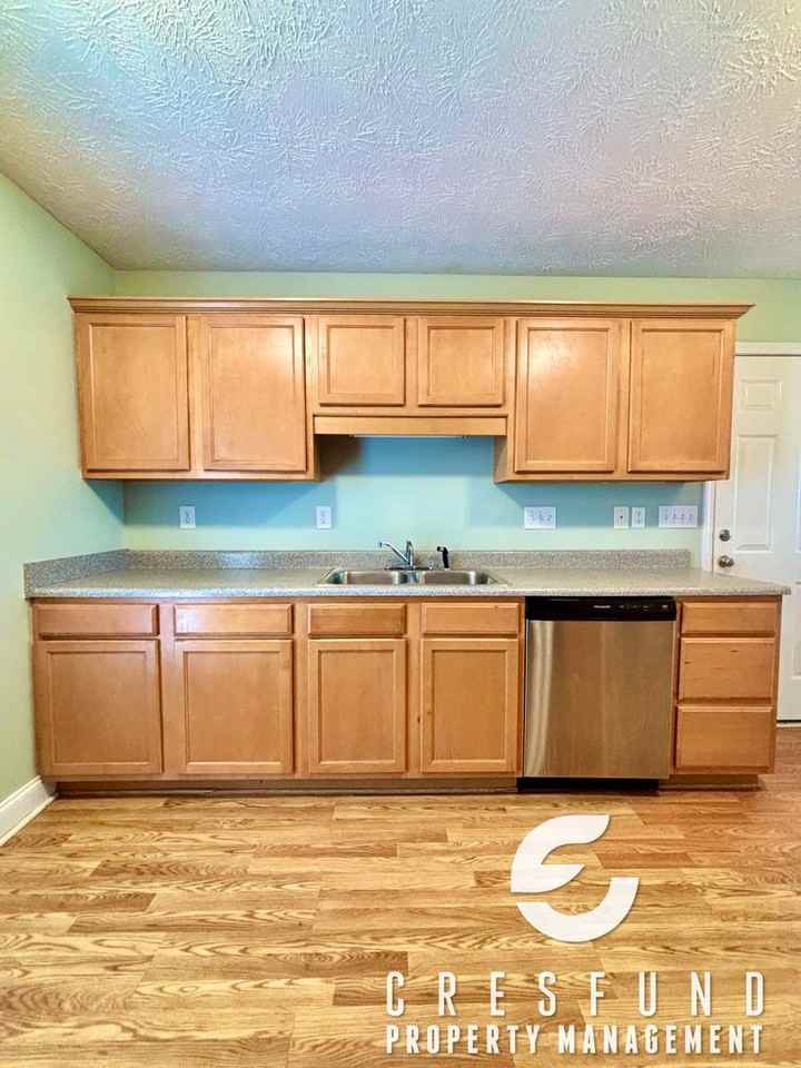 4833 Laurelwood Pl - Photo 7 of 19