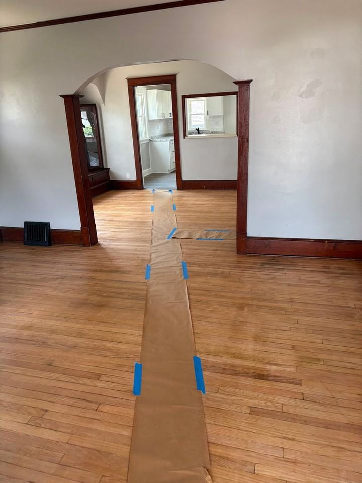 3611 Buechner Ave - Photo 5 of 31