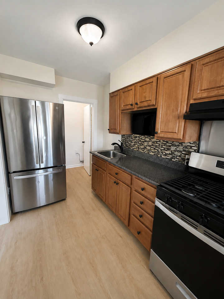 8174 Kavanagh Rd - Photo 7 of 21