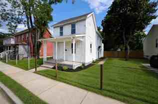 210 W Buck St #1 - Photo 1 of 1