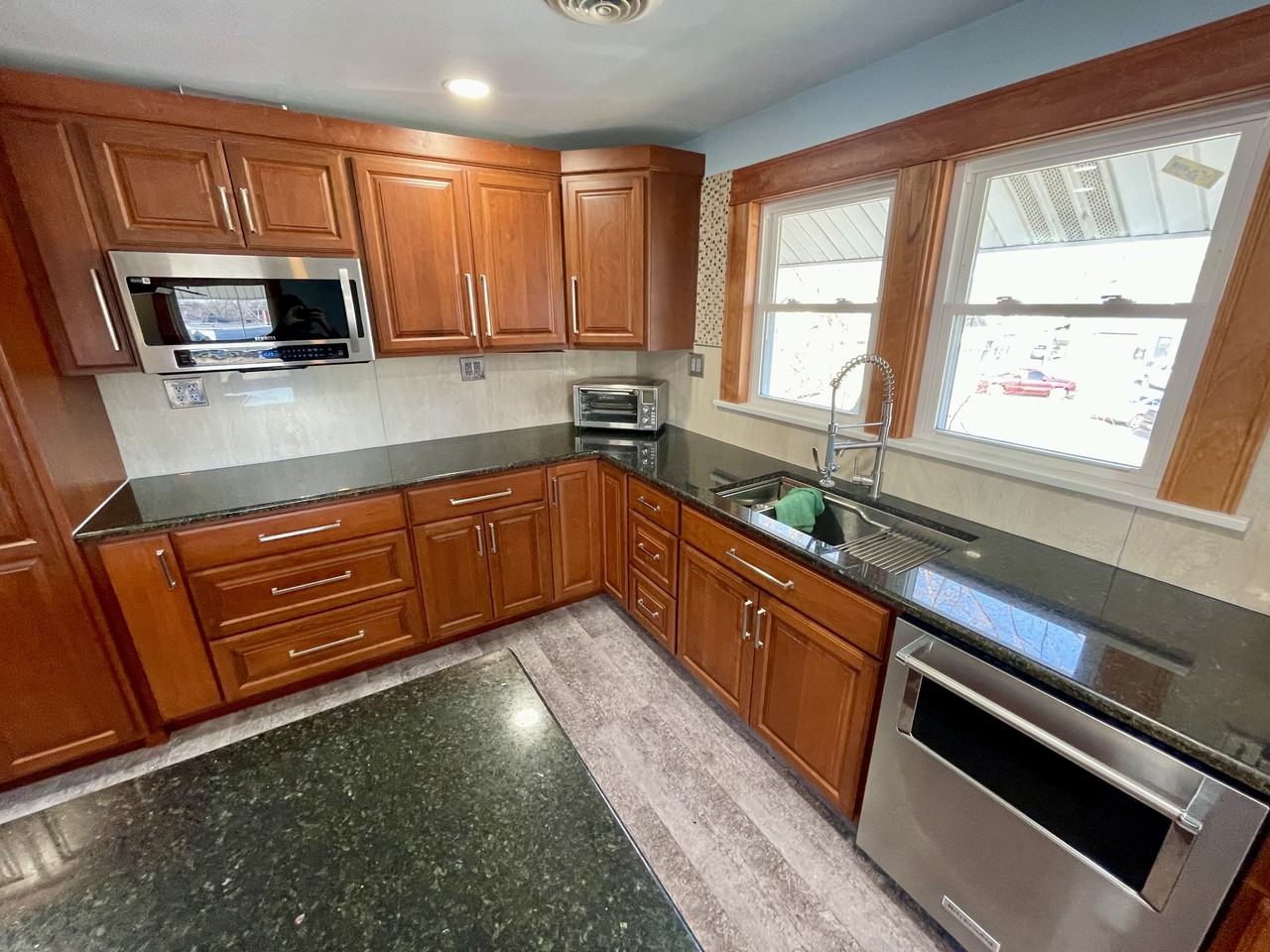1403 S Main St #1403 - Photo 2 of 29