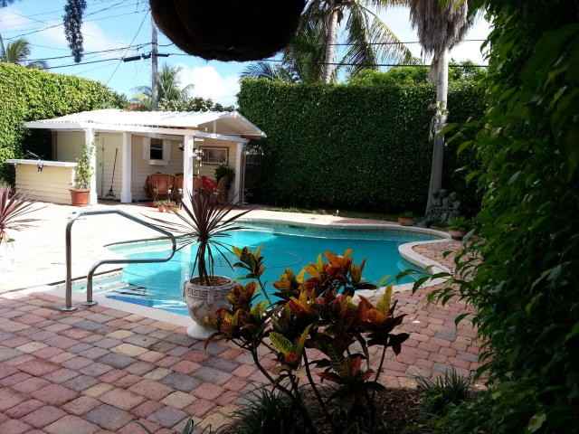 322 Cornell Dr - Photo 3 of 8