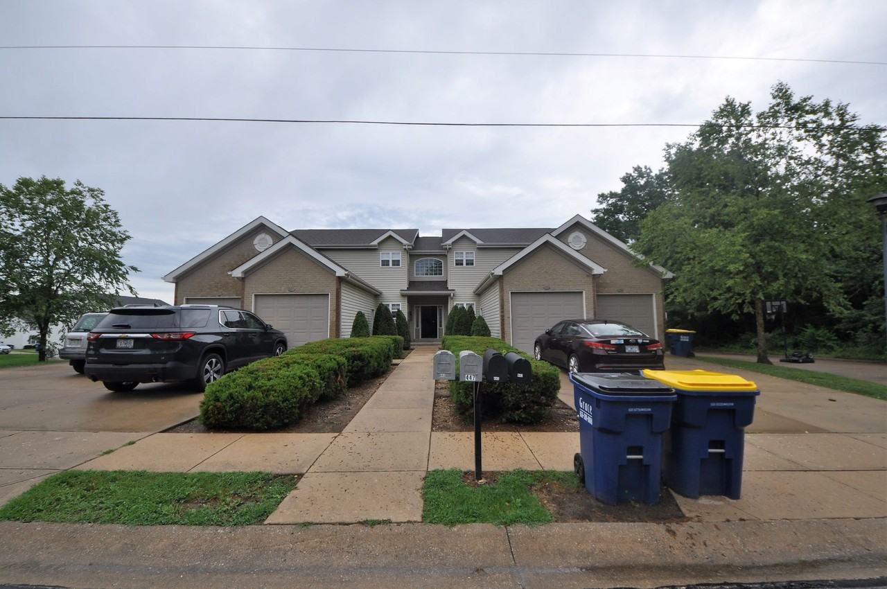 445 Woolf Rd - Photo 2 of 50