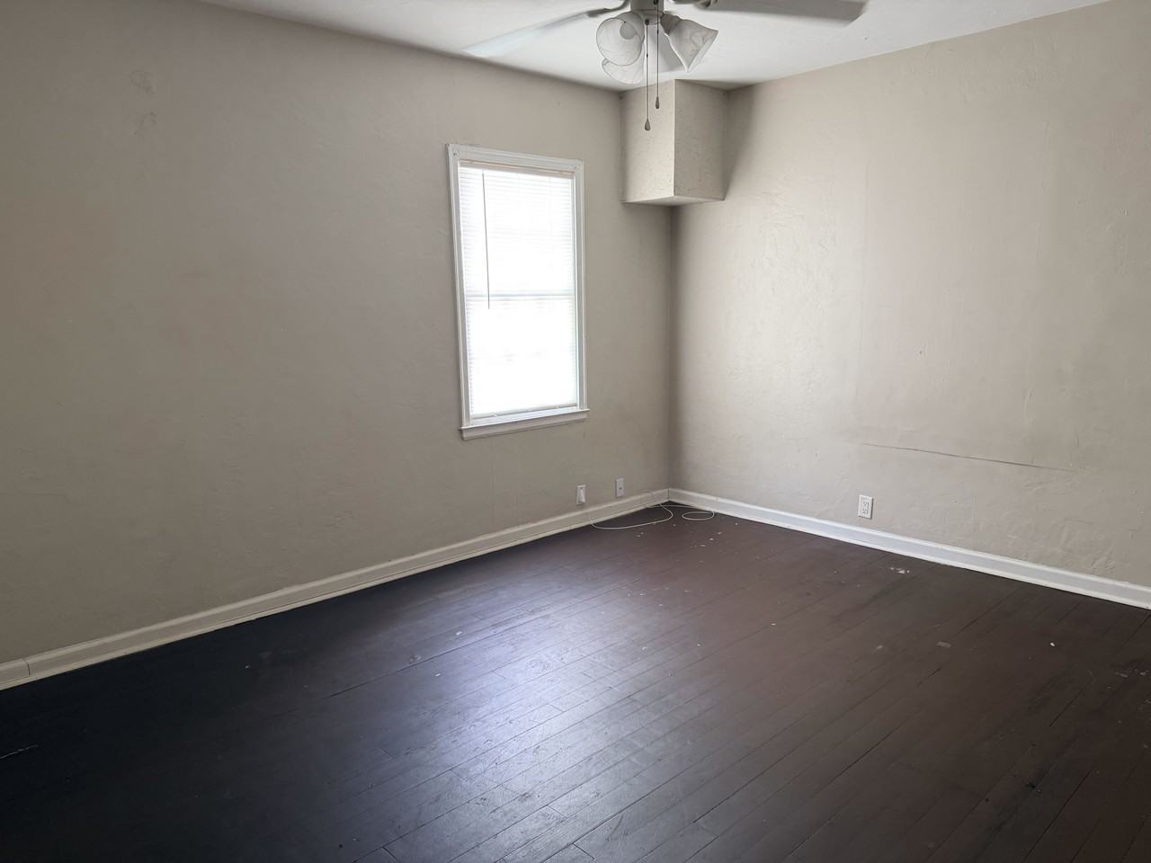 3667 Wylly Ave - Photo 6 of 9