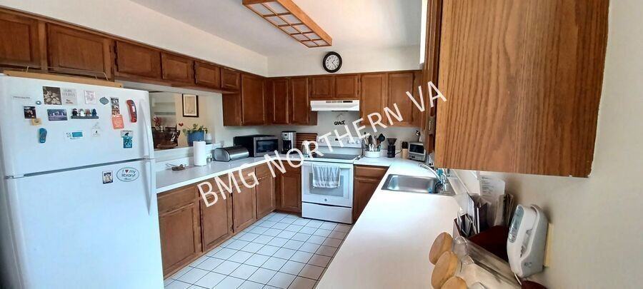 6015 Keble Dr - Photo 5 of 11