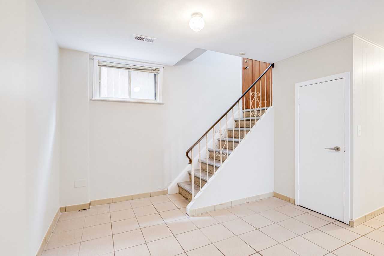 5 Paramount Court #BSMT - Photo 4 of 18