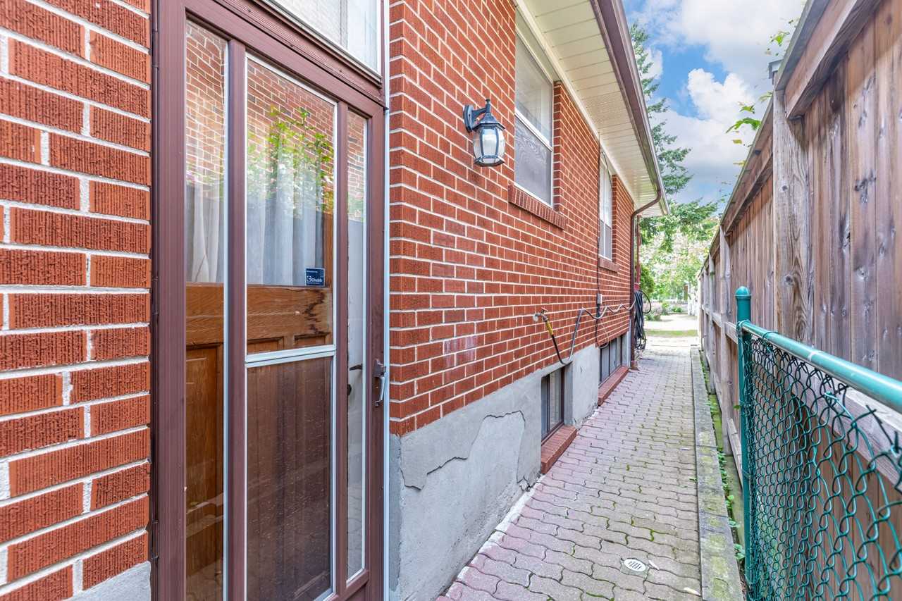 5 Paramount Court #BSMT - Photo 3 of 18