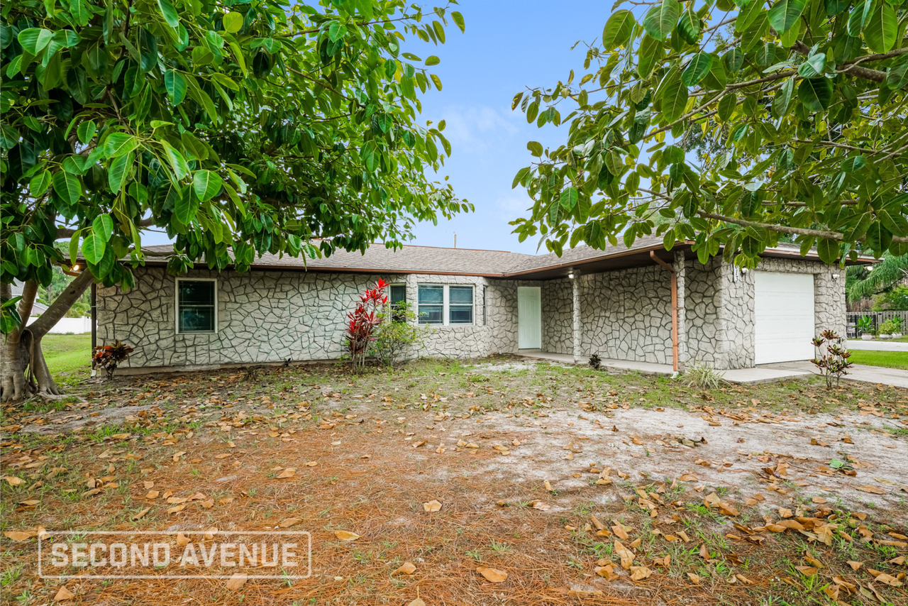 613 Hamm St Nw - Photo 2 of 24