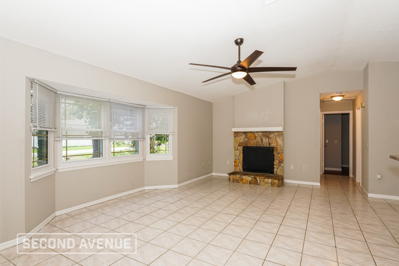 613 Hamm St Nw - Photo 5 of 24