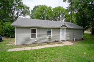 featured image of 117 High St #3