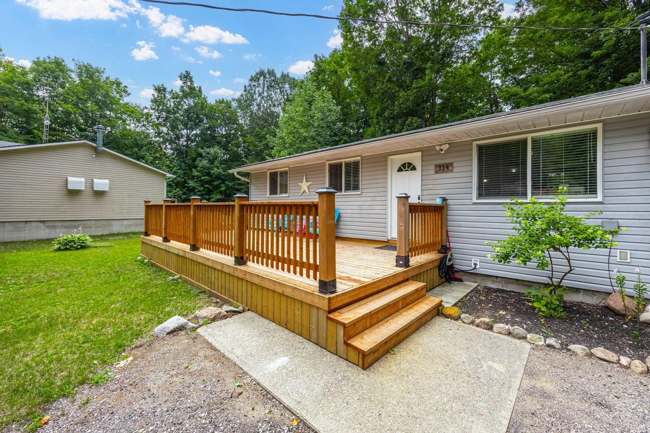 114 Desroches Trail - Photo 2 of 41