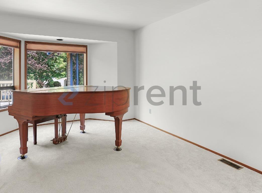 10655 Redmond Woodinville Rd Ne - Photo 4 of 22