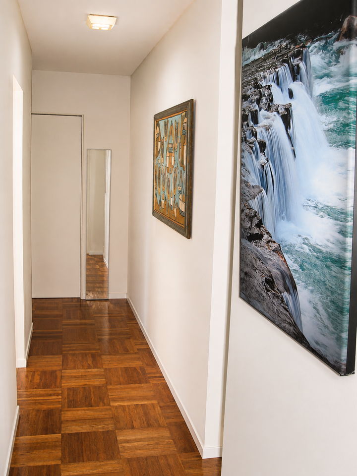 Kitsilano Low rise Apartment - Photo 4 of 12