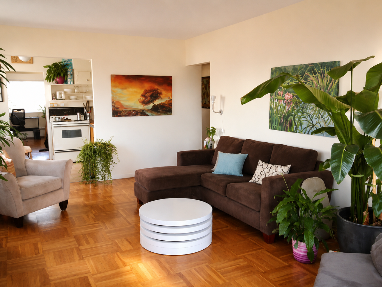 Kitsilano Low rise Apartment - Photo 5 of 12
