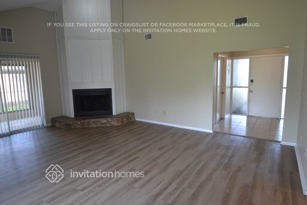 644 Deer Run Ct - Photo 2 of 13