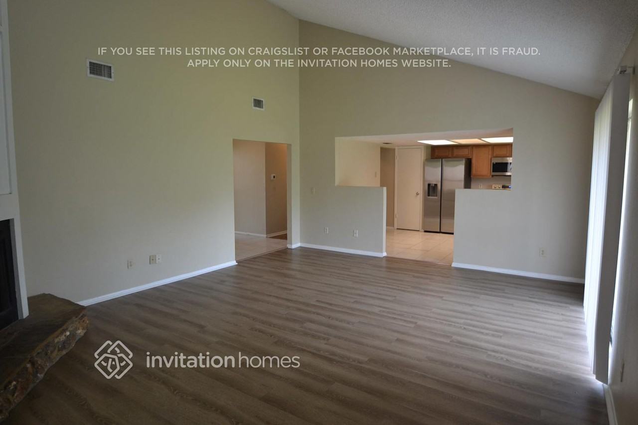 644 Deer Run Ct - Photo 3 of 13