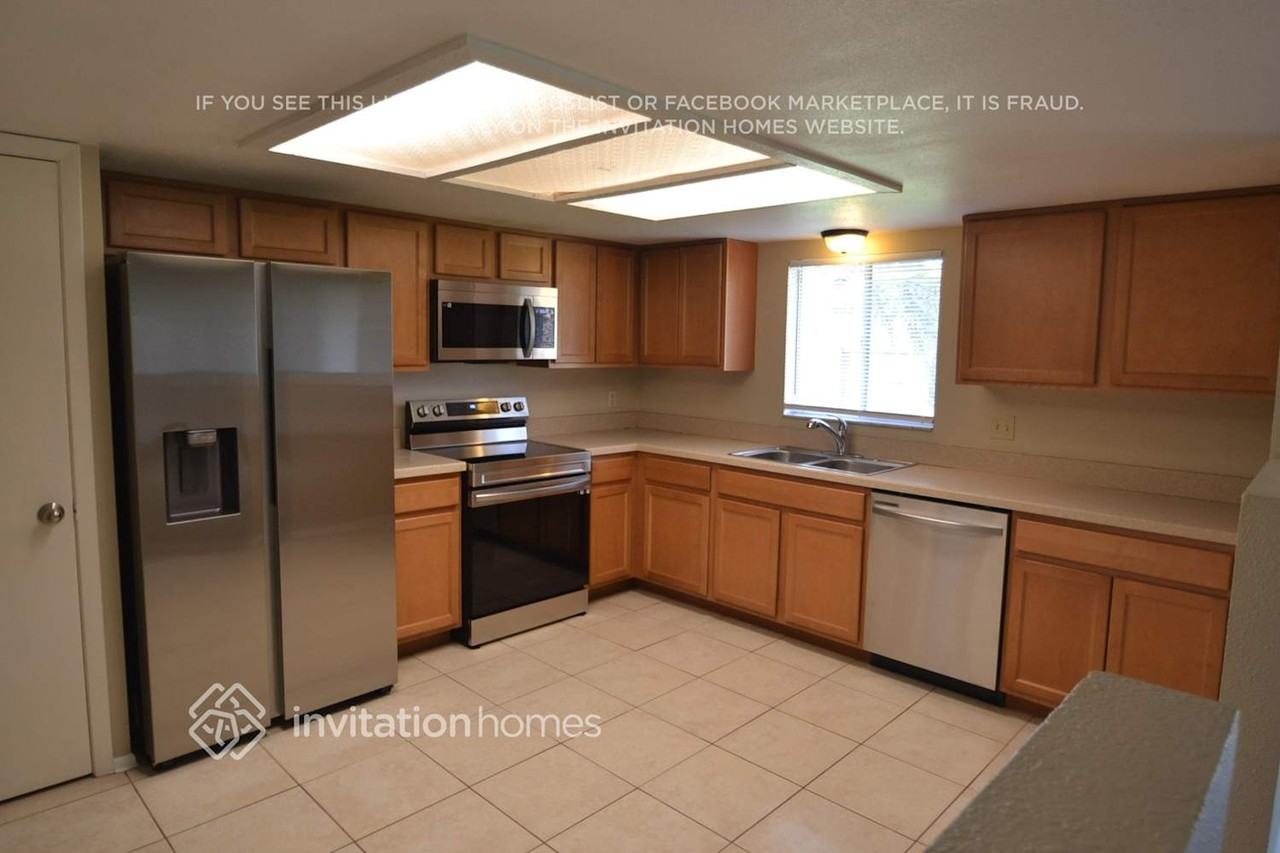 644 Deer Run Ct - Photo 4 of 13