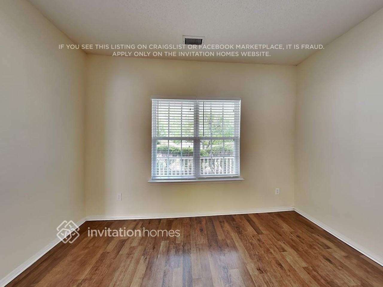5720 Enoree Ln - Photo 5 of 21