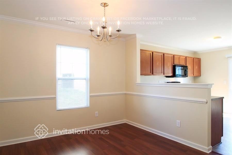 2406 Ferdinand Dr - Photo 5 of 17