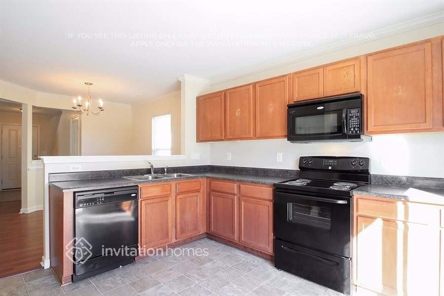 2406 Ferdinand Dr - Photo 6 of 17